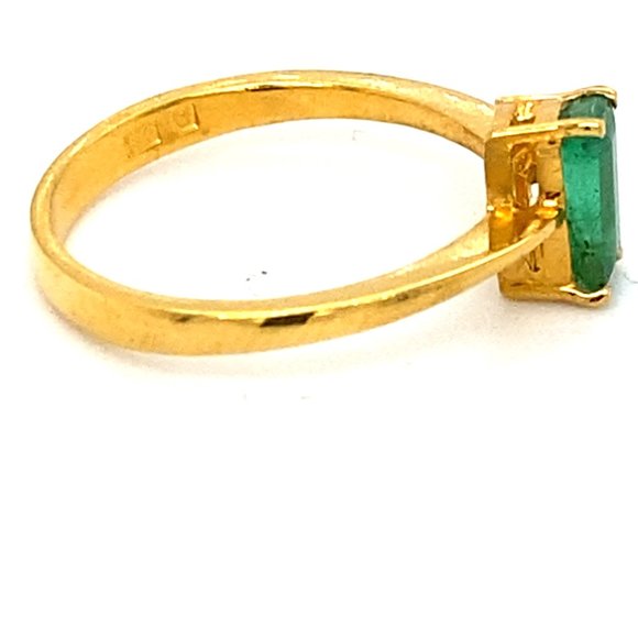 Emerald 1.10ct Solid 22K Yellow Gold Ring - Picture 5 of 8